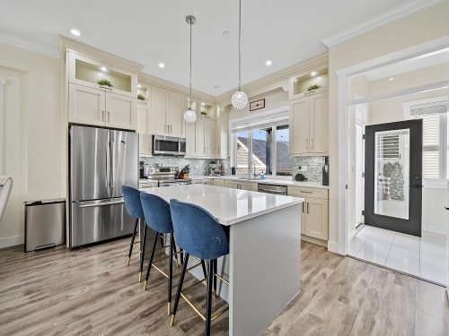 36051 Emily Carr Green, Abbotsford, BC 