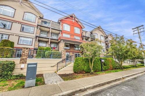 202-19939 55a Avenue  Langley, BC V3A 3X4