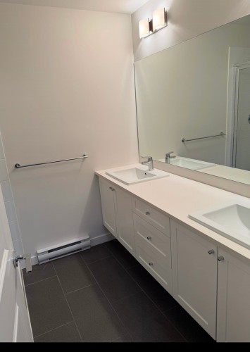 113-15858 Fraser Highway, Surrey, BC 