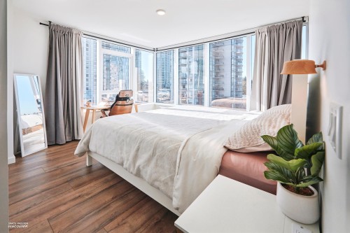 710-10448 University Drive, Surrey, BC 