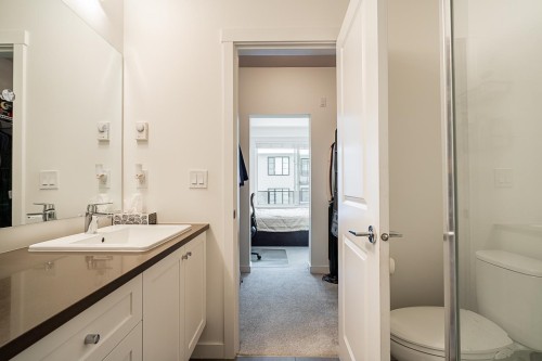 407-15815 85 Avenue, Surrey, BC 
