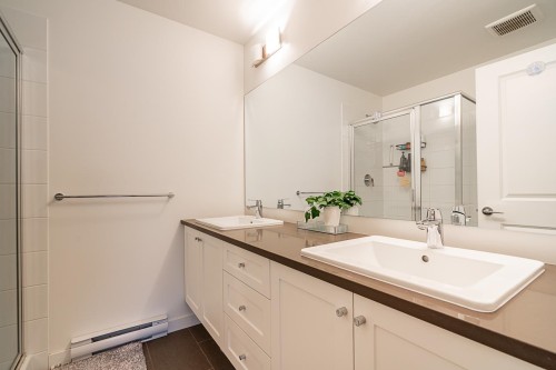 407-15815 85 Avenue, Surrey, BC 
