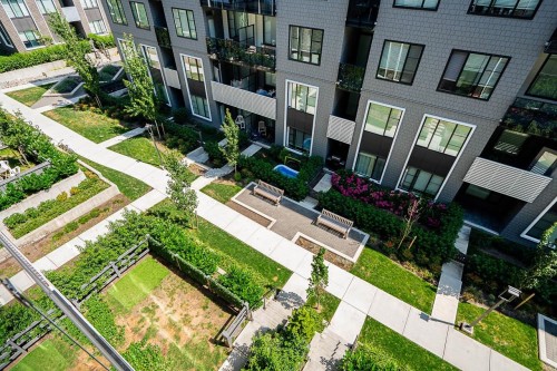 407-15815 85 Avenue, Surrey, BC 