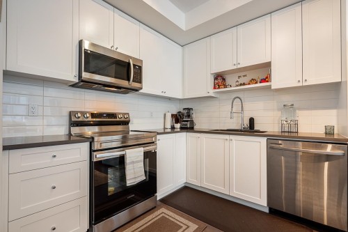 407-15815 85 Avenue, Surrey, BC 