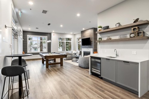 2-9718 161A Street, Surrey, BC 