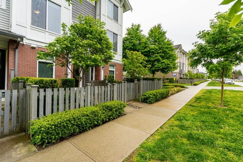 2-9718 161A Street, Surrey, BC 