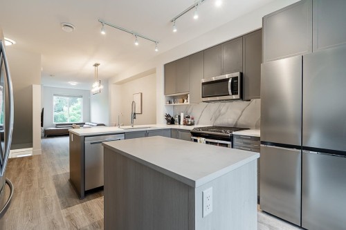 2-9718 161A Street, Surrey, BC 