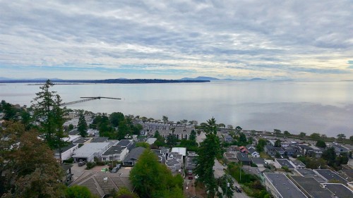 1352 Oxford Street, White Rock, BC 