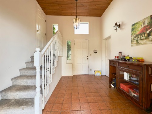 1352 Oxford Street, White Rock, BC 