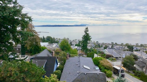 1352 Oxford Street, White Rock, BC 