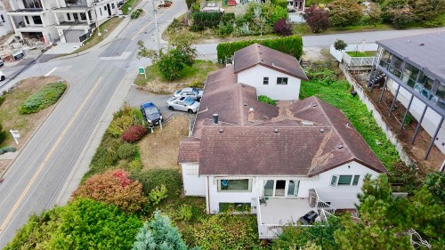 1352 Oxford Street, White Rock, BC 