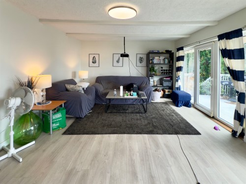 1352 Oxford Street, White Rock, BC 