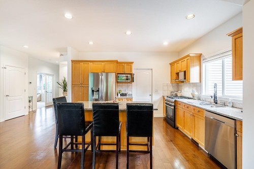 6119 166A Street, Surrey, BC 