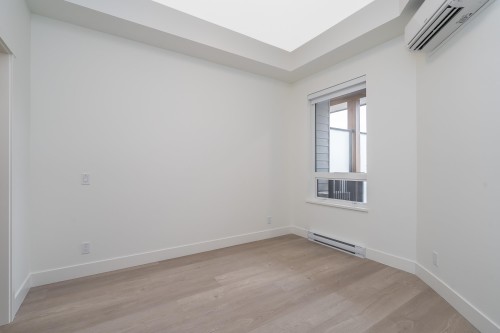 B42X-8230 Street, Langley, BC 