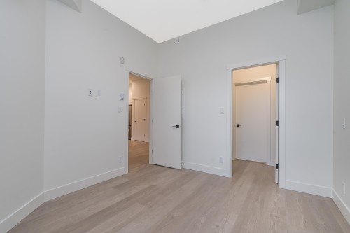 B42X-8230 Street, Langley, BC 