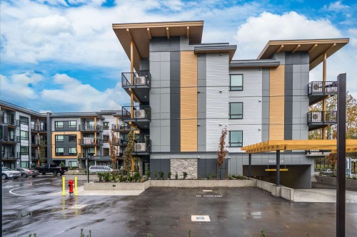 B42X-8230 Street, Langley, BC 