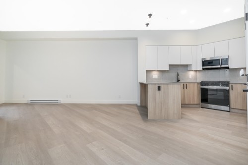 B42X-8230 Street, Langley, BC 