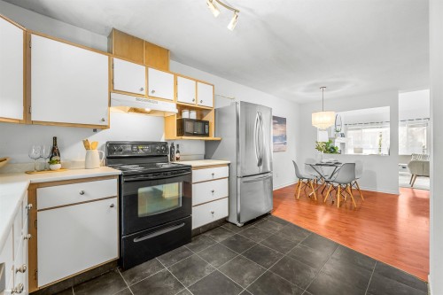 222-7837 120A Street, Surrey, BC 