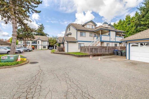 222-7837 120A Street, Surrey, BC 