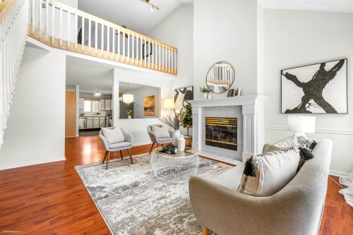 222-7837 120A Street, Surrey, BC 