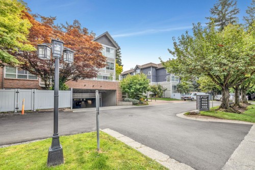 321-9688 148 Street, Surrey, BC 