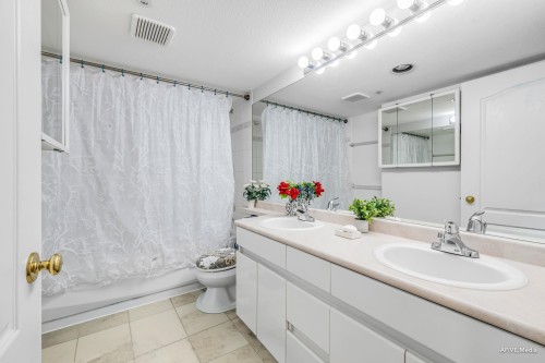 321-9688 148 Street, Surrey, BC 