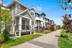 19415 70 Avenue  Surrey, BC V4N 1N2