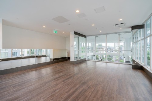 614-13350 Central Avenue, Surrey, BC 