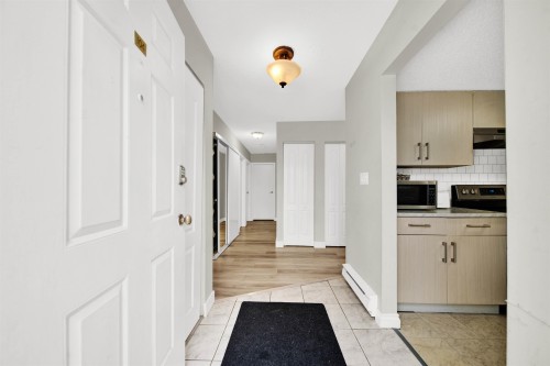 104-13275 70B Avenue, Surrey, BC 