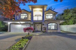 12046 84 Avenue  Surrey, BC V3W 3G3