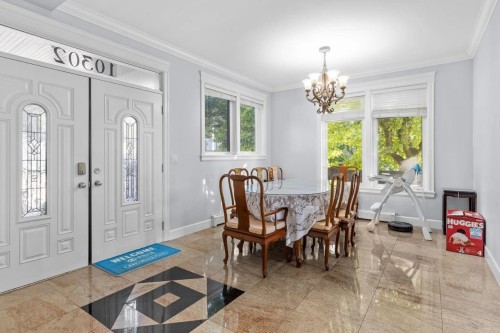 10302 Main Street, Delta, BC 