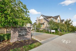 23-19097 64ave Avenue  Surrey, BC V3S 6X5