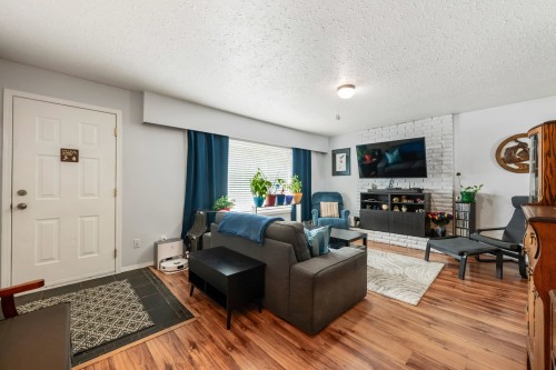 5098 208 Street, Langley, BC 