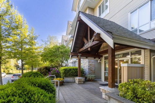 208-1685 152a Street  Surrey, BC V4A 9Y1