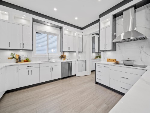 9885 Huckleberry Drive, Surrey, BC 