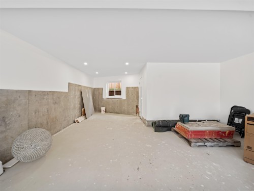 9885 Huckleberry Drive, Surrey, BC 