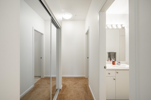 202-13911 70 Avenue, Surrey, BC 