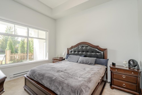 207-3317 148 Street, Surrey, BC 