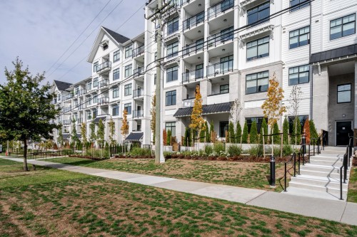 207-3317 148 Street, Surrey, BC 