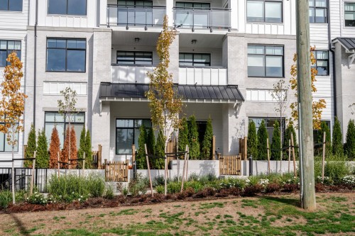 207-3317 148 Street, Surrey, BC 