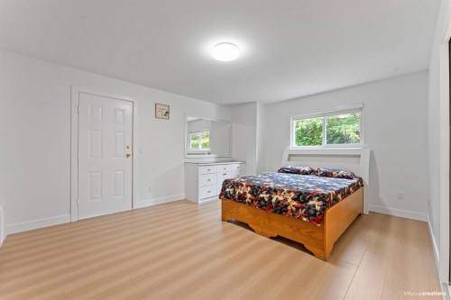 101-7881 120A Street, Surrey, BC 