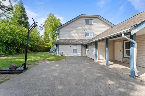 101-7881 120A Street, Surrey, BC 