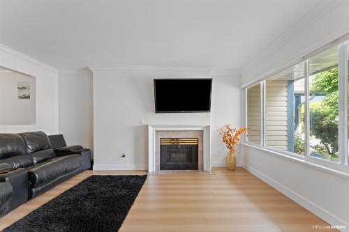 101-7881 120A Street, Surrey, BC 