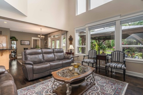 15396 Sequoia Drive, Surrey, BC 