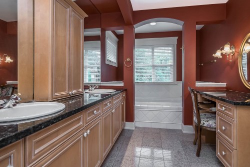 15396 Sequoia Drive, Surrey, BC 