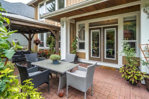 15396 Sequoia Drive, Surrey, BC 