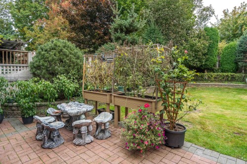 15396 Sequoia Drive, Surrey, BC 