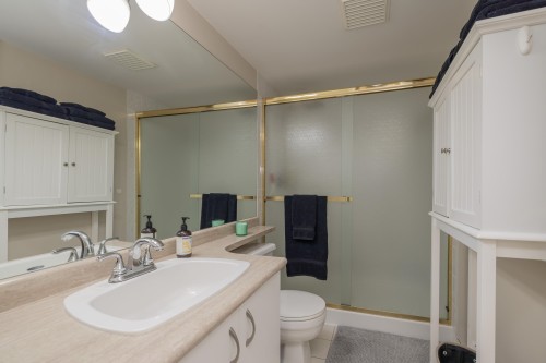 1504-10082 148 Street, Surrey, BC 