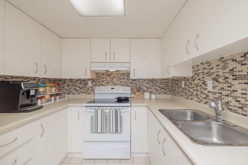 1504-10082 148 Street, Surrey, BC 