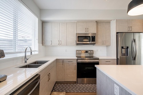 2-8371 202B Street, Langley, BC 